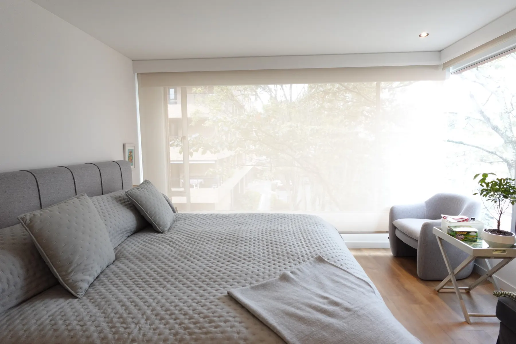 Apartamento 402 · Los planos de carpintería: diecisiete muebles dibujados antes de cotizar. · IO's Architecture
